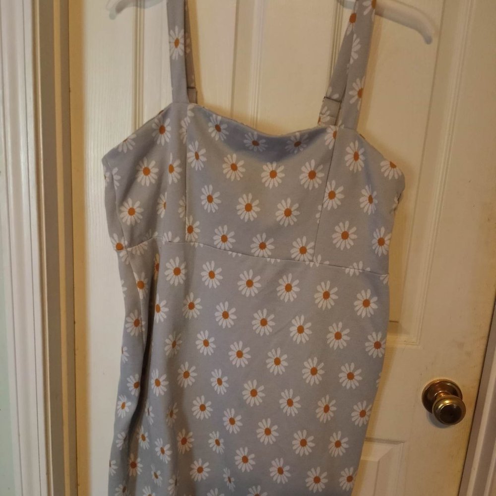 Forever 21 daisy Summer dress